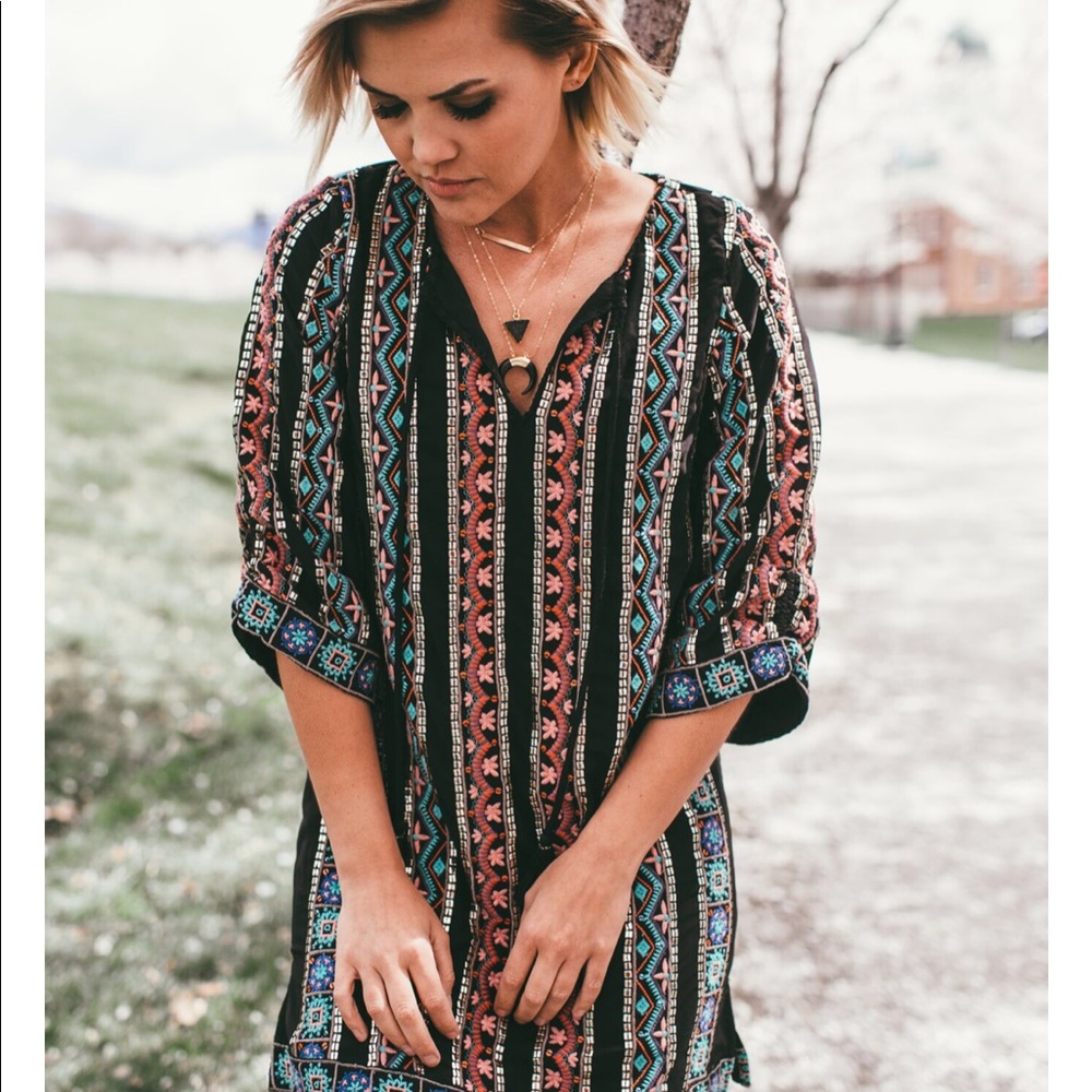 Tolani dress. NWT. Size medium.